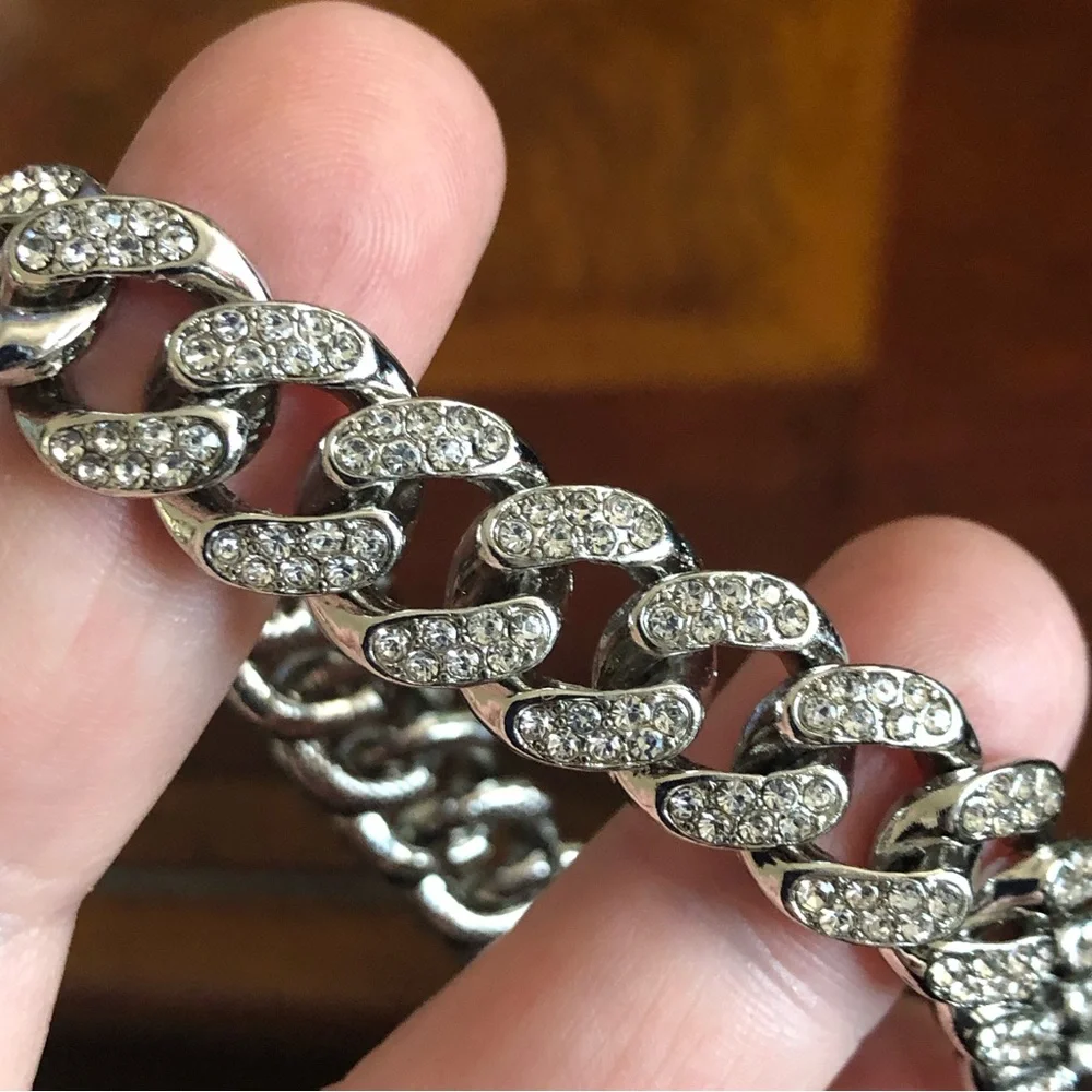Men’s and women’s silver plated sparkle iced out Cuban chain link bracelet